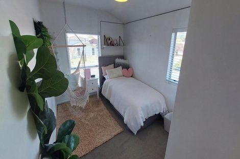 Photo of property in 1/25 Yellowstone Crescent, Burwood, Christchurch, 8083