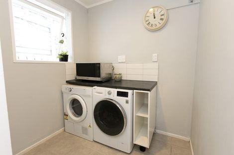 Photo of property in 1a Gloucester Street, Silverstream, Upper Hutt, 5019