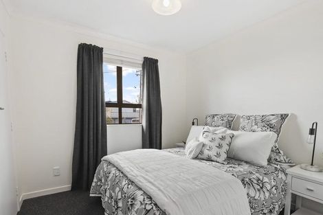 Photo of property in 5 Keats Place, Blockhouse Bay, Auckland, 0600