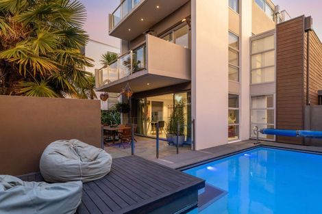 Photo of property in 19 Kilmore Street, Christchurch Central, Christchurch, 8013