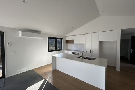 Photo of property in 62 Kirimoko Crescent, Wanaka, 9305