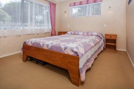 Photo of property in 2 Governors Heights, Whangamata, 3620