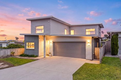 Photo of property in 126 Maire Road, Orewa, 0931
