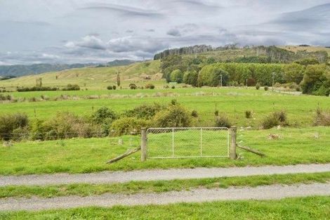 Photo of property in 297 Kuku Road East, Kuku, Levin, 5570