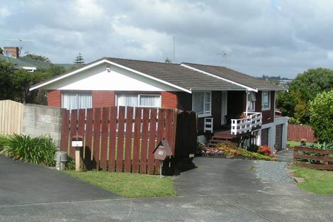 Photo of property in 18 Trevone Place, Forrest Hill, Auckland, 0620