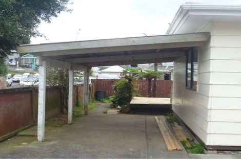 Photo of property in 21c Fort Richard Road, Otahuhu, Auckland, 1062