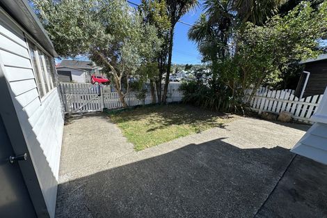 Photo of property in 22 Darlington Road, Miramar, Wellington, 6022