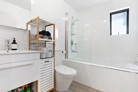 Photo of property in 12/10 Silver Moon Road, Albany Heights, Auckland, 0632