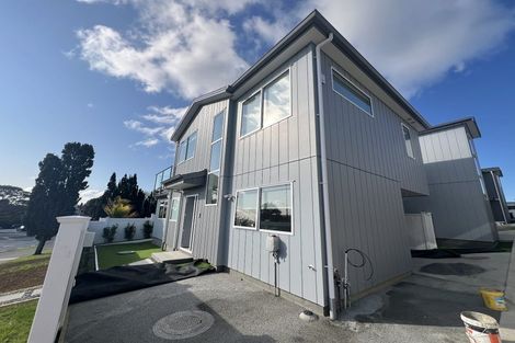 Photo of property in 319a East Coast Road, Mairangi Bay, Auckland, 0630