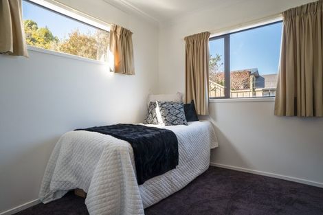 Photo of property in 4 Gifford Grove, Churton Park, Wellington, 6037