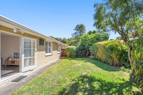 Photo of property in 39a Heretaunga Square, Silverstream, Upper Hutt, 5019