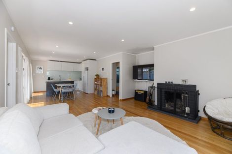 Photo of property in 1/11 Hill Crescent, New Lynn, Auckland, 0600