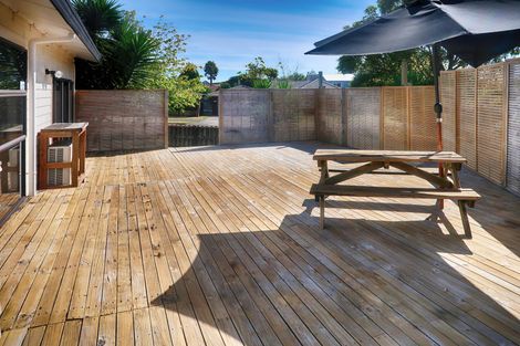 Photo of property in 1 Muirfield Street, Wattle Downs, Auckland, 2103