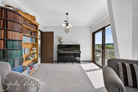 Photo of property in 71 Gorge Road, Maungaturoto, 0520