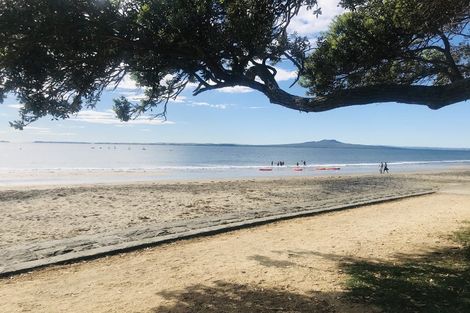 Photo of property in 23a Bournemouth Terrace, Murrays Bay, Auckland, 0630