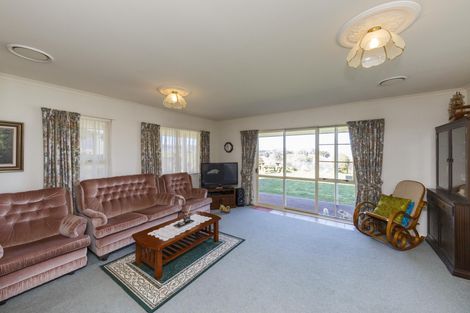 Photo of property in 51 Royal Oak Drive, Kelvin Grove, Palmerston North, 4414