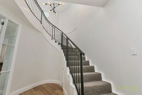 Photo of property in The Nautilus Apartments, 9a/18 Hobson Street, Auckland Central, Auckland, 1010