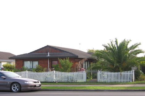 Photo of property in 65 Everglade Drive, Goodwood Heights, Auckland, 2105