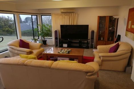 Photo of property in 19 Firth Road, Torbay, Auckland, 0630