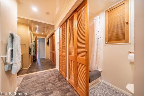 Photo of property in 31 Aniseed Grove, Timberlea, Upper Hutt, 5018