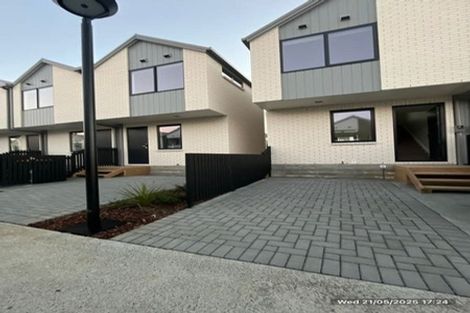 Photo of property in 2/21 Makomako Drive, Orewa, 0931