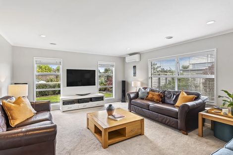 Photo of property in 39 Kotuku Drive, Paraparaumu Beach, Paraparaumu, 5032