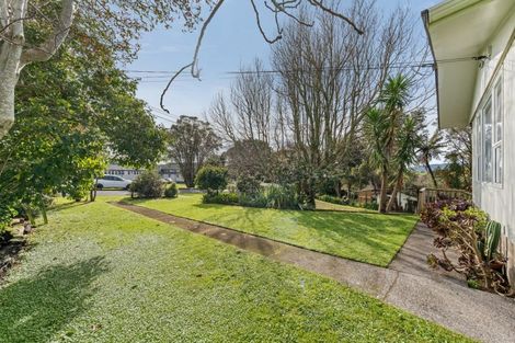 Photo of property in 15 Curtis Street, Okato, 4335