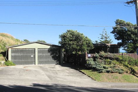 Photo of property in 1 The Esplanade, Raumati South, Paraparaumu, 5032