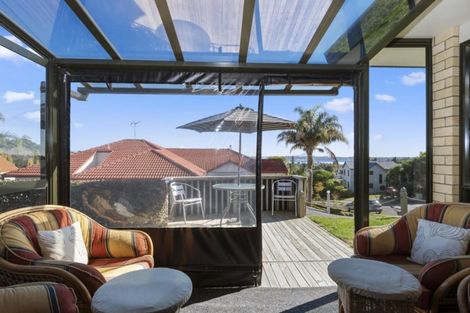 Photo of property in 60 Oteki Park Drive, Welcome Bay, Tauranga, 3112