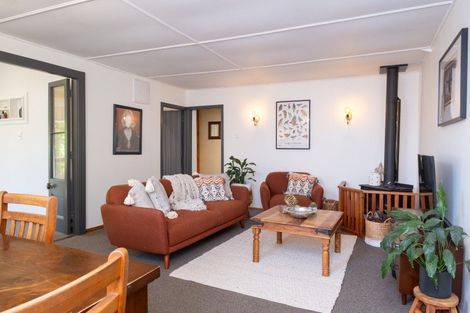 Photo of property in 7 Grove Road, Haumoana, 4102