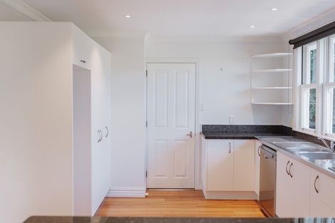 Photo of property in 2 Kohekohe Road, Waikanae, 5036