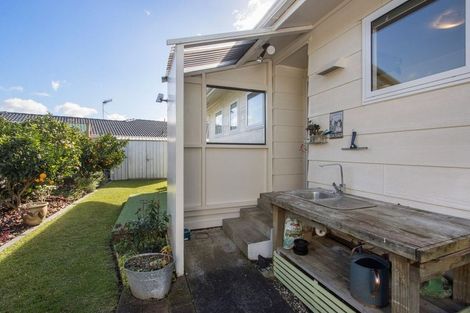 Photo of property in 2 Francis Drive, Katikati, 3129