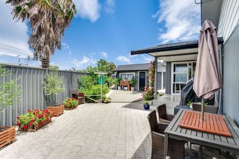 Photo of property in 20 Kent Terrace, Taradale, Napier, 4112
