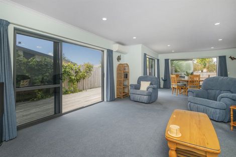 Photo of property in 12 Cobham Lane, Whitianga, 3510