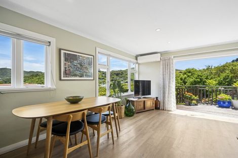 Photo of property in 220 Karori Road, Karori, Wellington, 6012