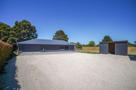 Photo of property in 6 Willowside Place, Amberley, 7410