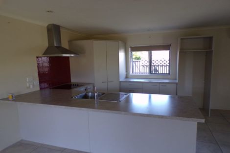 Photo of property in 7a Warwick Crescent, Taradale, Napier, 4112