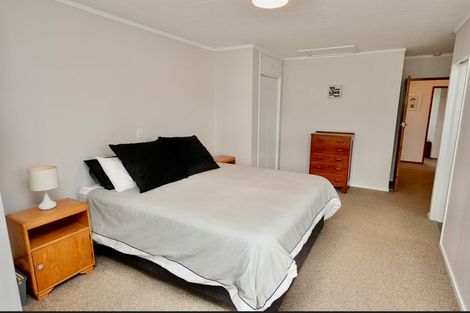 Photo of property in 112 Ruamahanga Crescent, Terrace End, Palmerston North, 4410