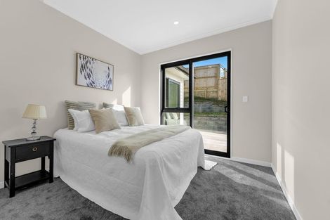 Photo of property in 13 Dolcetto Place, Pokeno, 2402