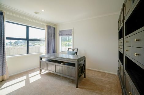 Photo of property in 18 Prestbury Grove, Churton Park, Wellington, 6037