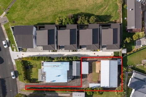 Photo of property in 1/19 Montgomery Avenue, Belmont, Auckland, 0622