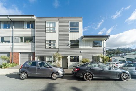 Photo of property in 2/24 Princess Terrace, Newtown, Wellington, 6021