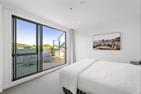 Photo of property in 312/136 Marine Parade, Mount Maunganui, 3116