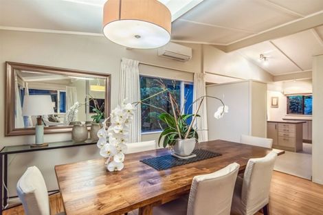 Photo of property in 72 Aberdeen Road, Campbells Bay, Auckland, 0620