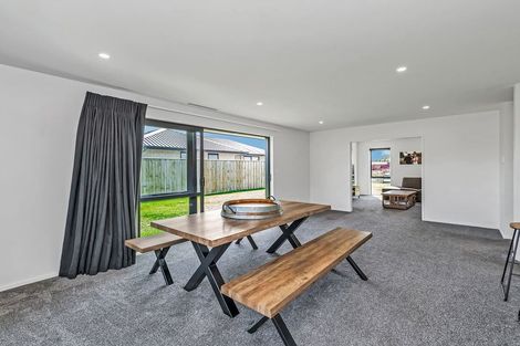 Photo of property in 9 Huntaway Lane, Dunsandel, 7682