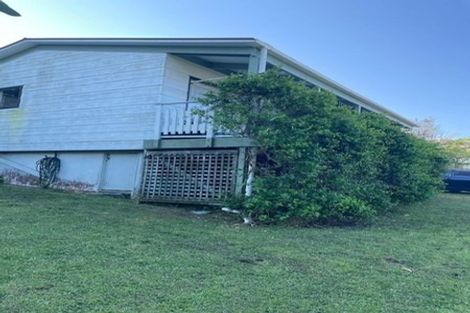 Photo of property in 8a Wakefield Terrace, Tawa, Wellington, 5028