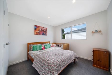 Photo of property in 240c Whitney Street, Blockhouse Bay, Auckland, 0600