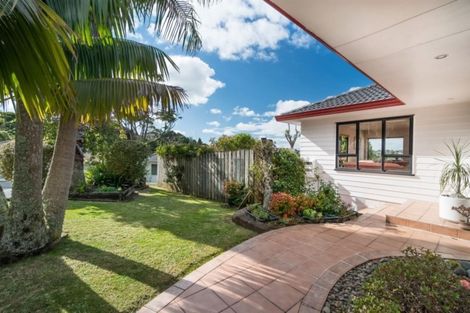 Photo of property in 17 Ian Sage Avenue, Torbay, Auckland, 0630