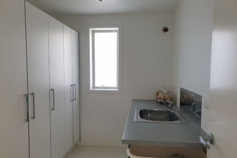 Photo of property in 72 Churchill Road, Murrays Bay, Auckland, 0630