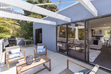 Photo of property in 6b Jacaranda Grove, Maungaraki, Lower Hutt, 5010